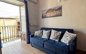 Veterani House 33
